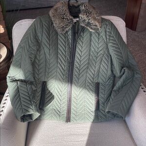 Charter Club Green Quilted Puffer Jacket with Faux Fur Collar